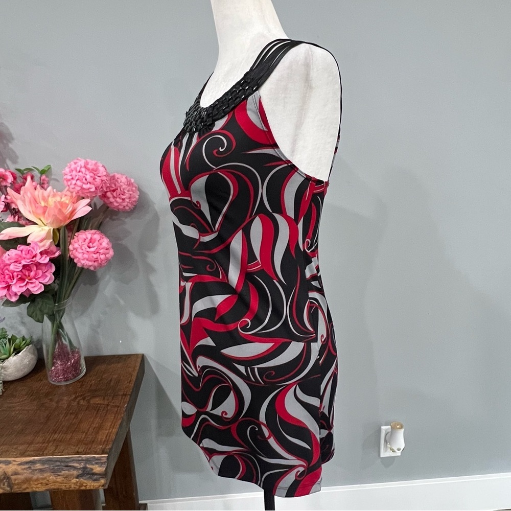 Sleeveless Top - Picture 10 of 16